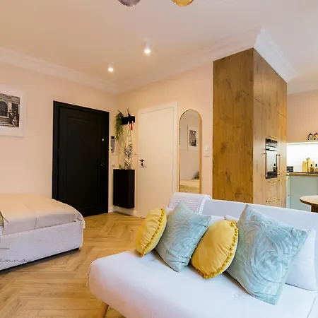 Studzienna Prestige Old Town Apartment